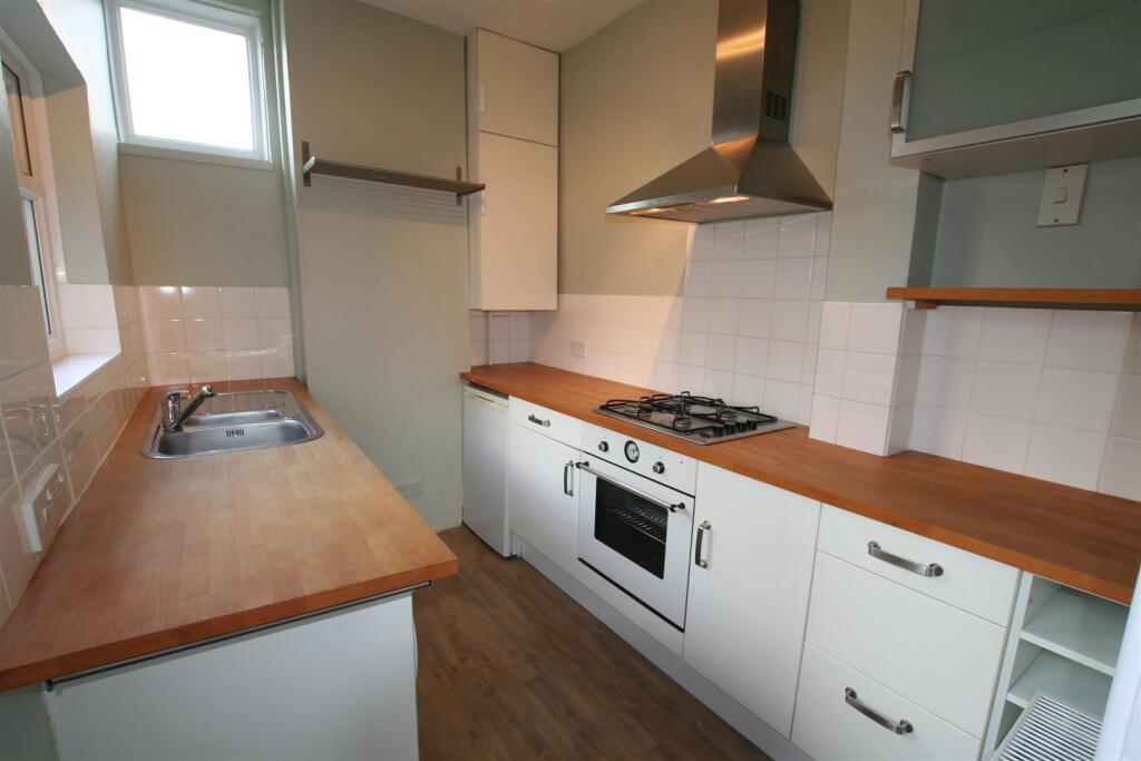 House in Worcester - View 4