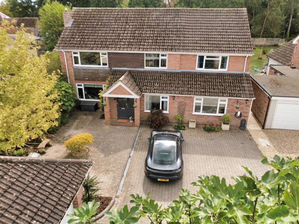 Main image of property: Essex Street, Newbury