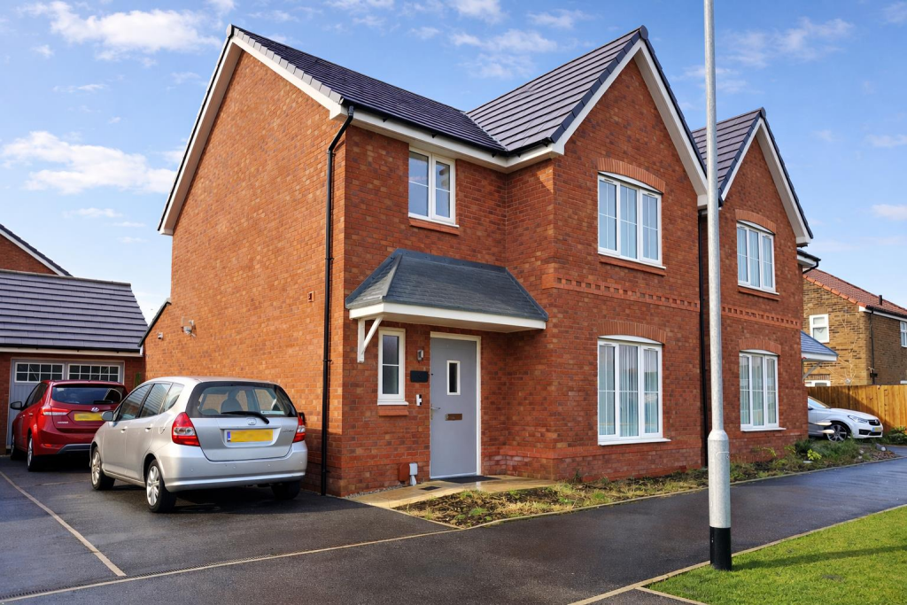 Main image of property: Hill Farm Close, Oldham