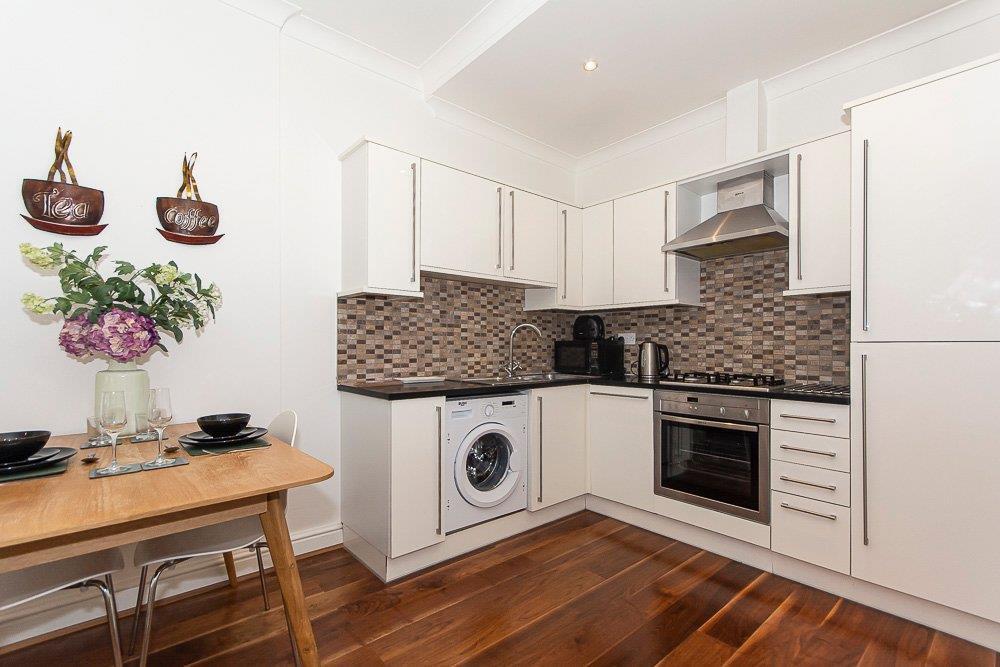 Apartment in London - View 2
