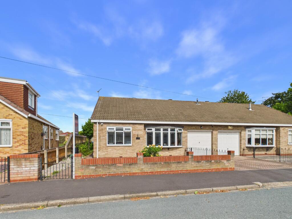 Main image of property: Wheatcroft Avenue, Willerby, Hull, East Riding of Yorkshire, HU10 6HX