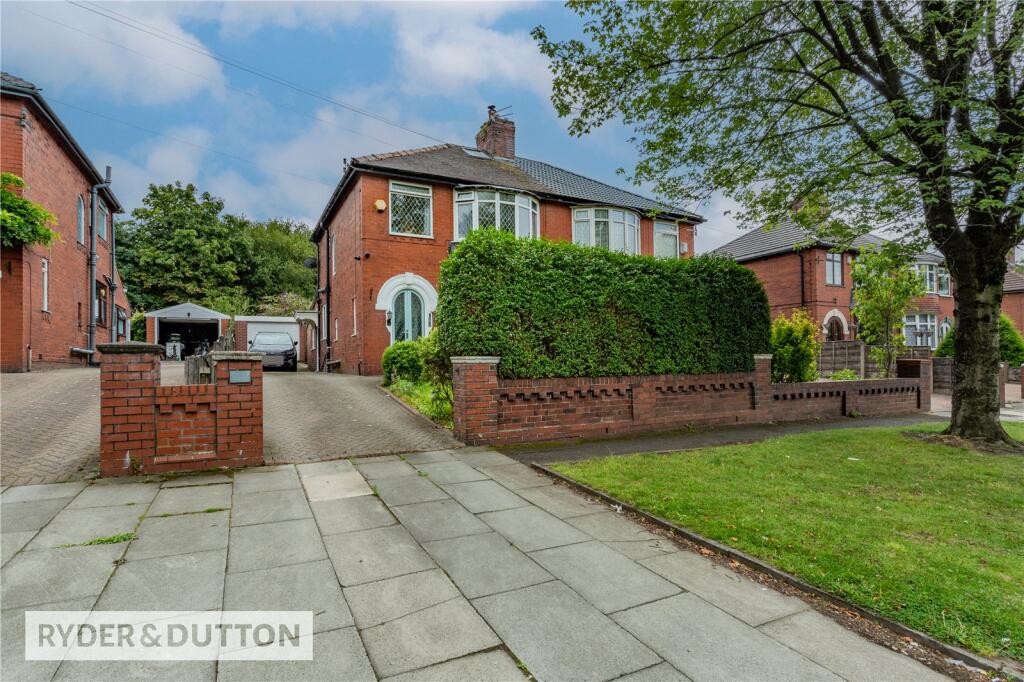 Main image of property: Broadway, Royton, Oldham, Greater Manchester, OL2