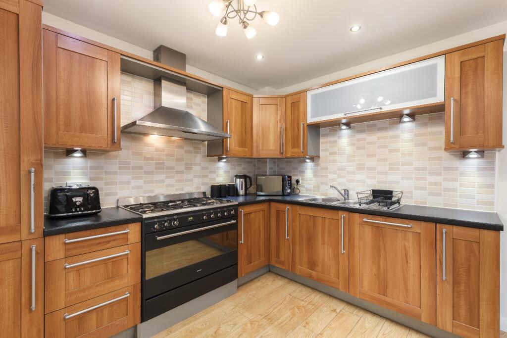 Apartment in Edinburgh, Lauriston, Tollcross - View 3
