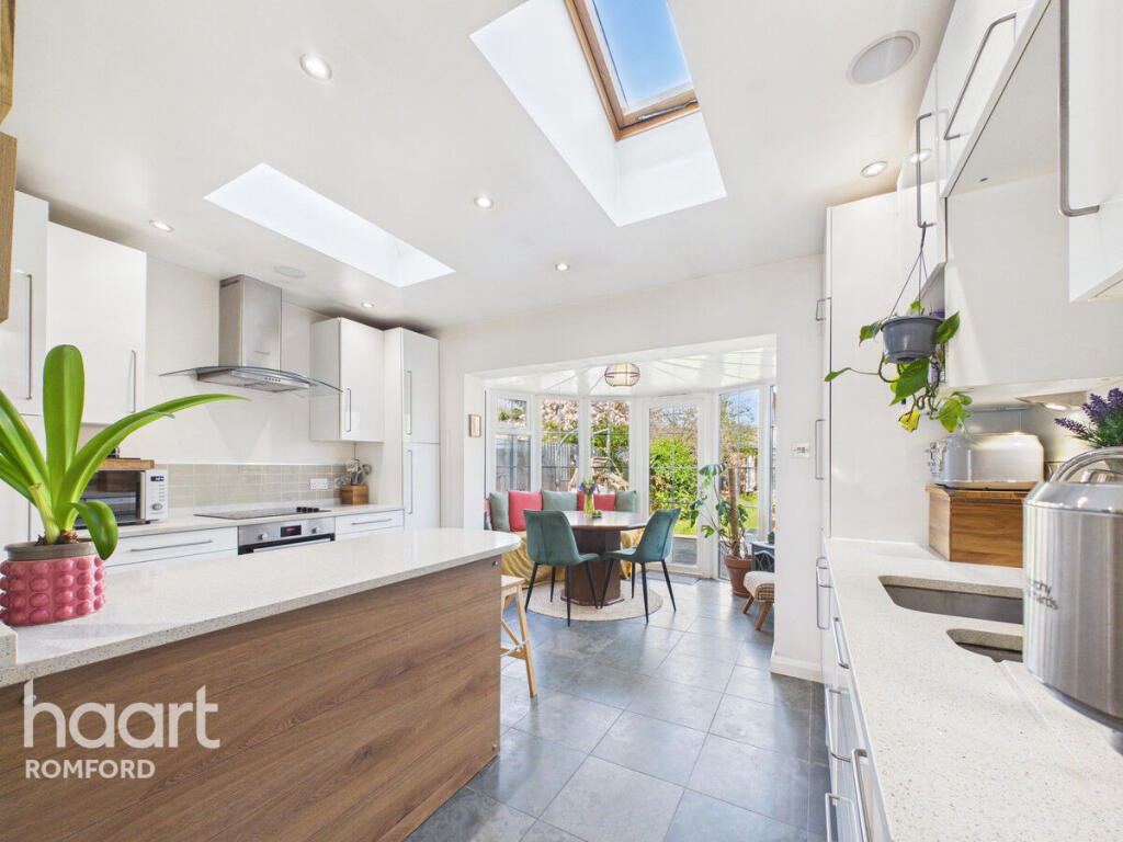 Main image of property: Recreation Avenue, Romford, RM7 9ET