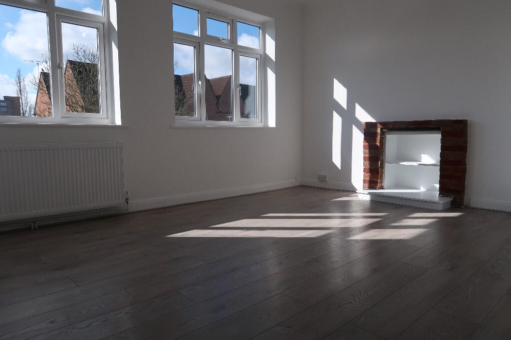 Apartment in Harrow - View 5