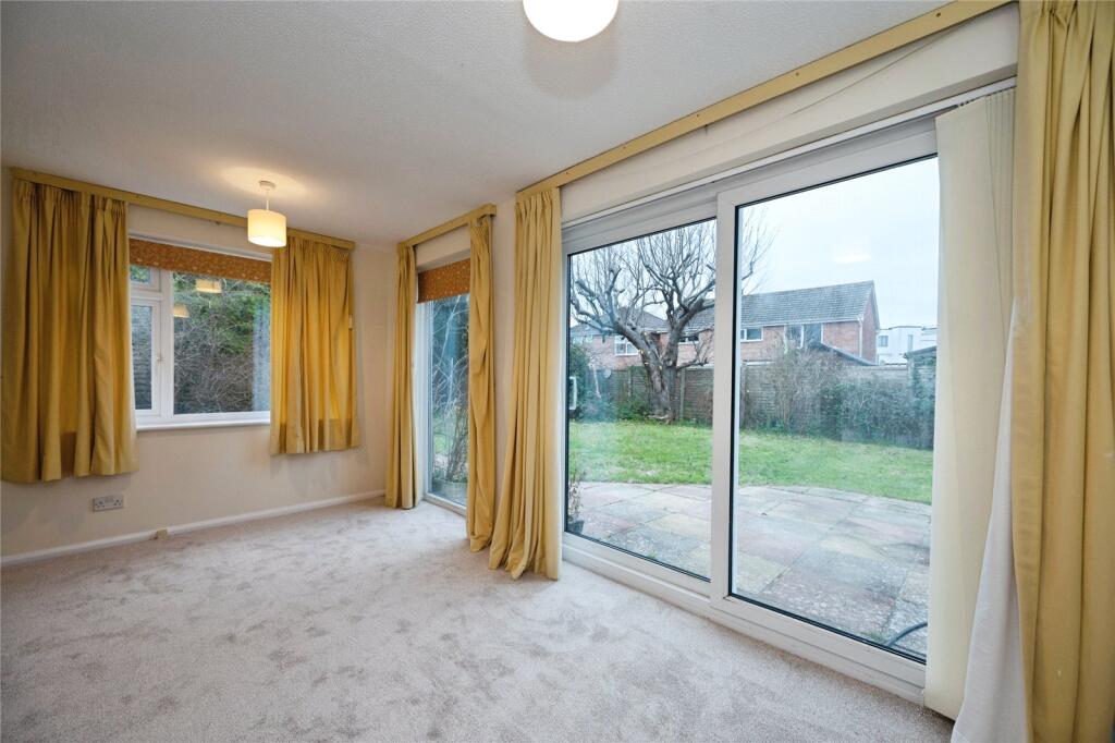 Selsey Close, Hayling Island, Hampshire, PO11 photo 4