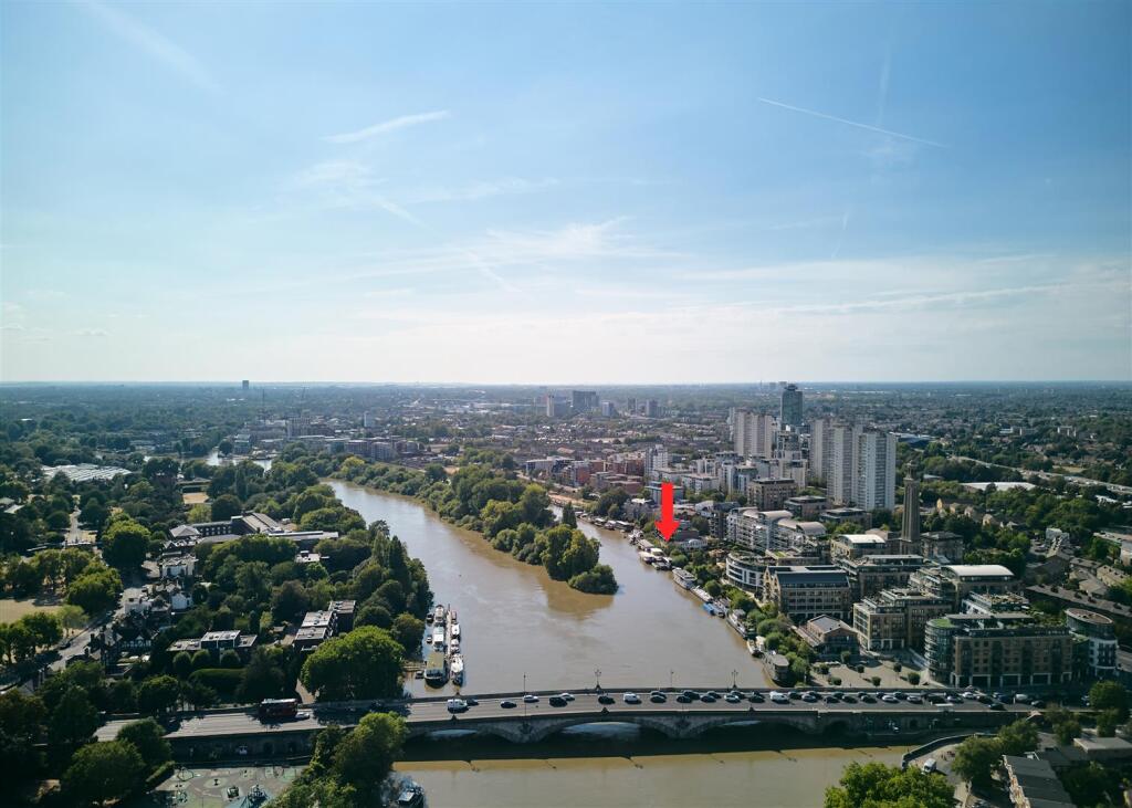 Main image of property: The Hollows, Brentford, TW8