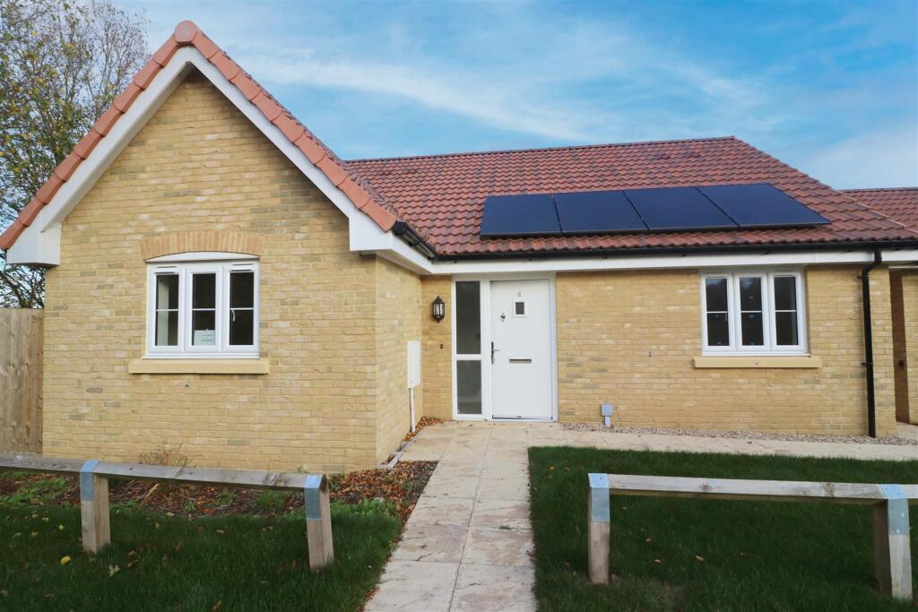 3-bed bungalow on Sunmead, Latchingdon, Chelmsford, £460,000