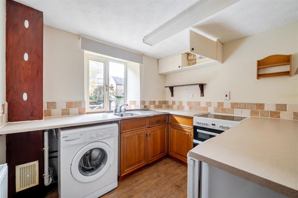 Additional image 42 of 56 Queen Street, Tintinhull, Yeovil