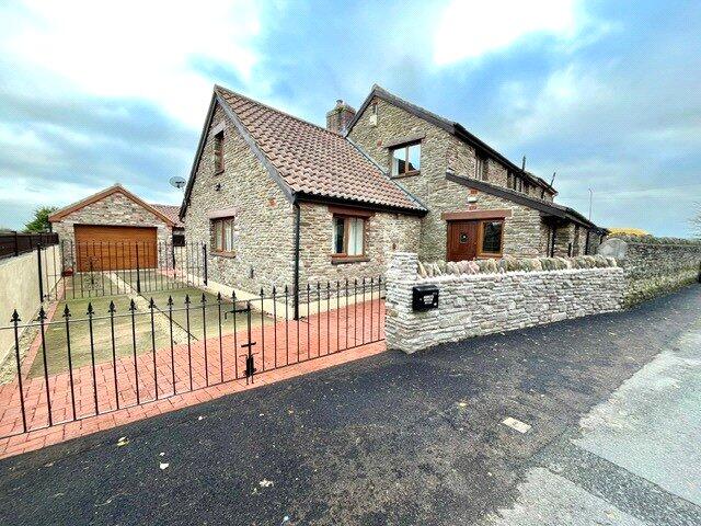 Main image of property: Crossleaze Road, Hanham, Bristol, BS15