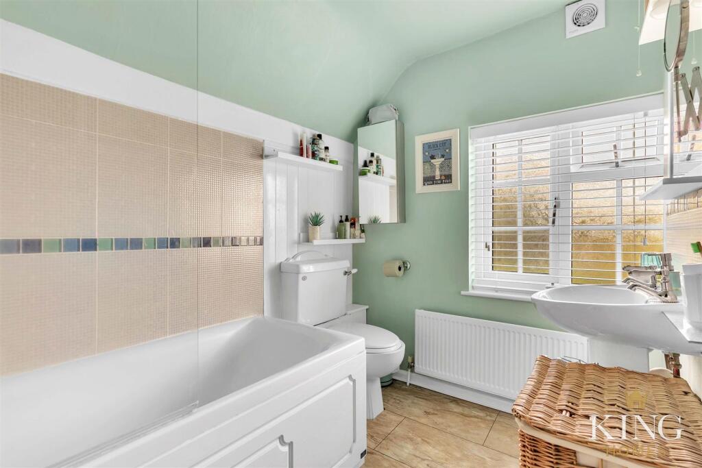 Additional image 17 of Evesham Road, Weethley, Alcester