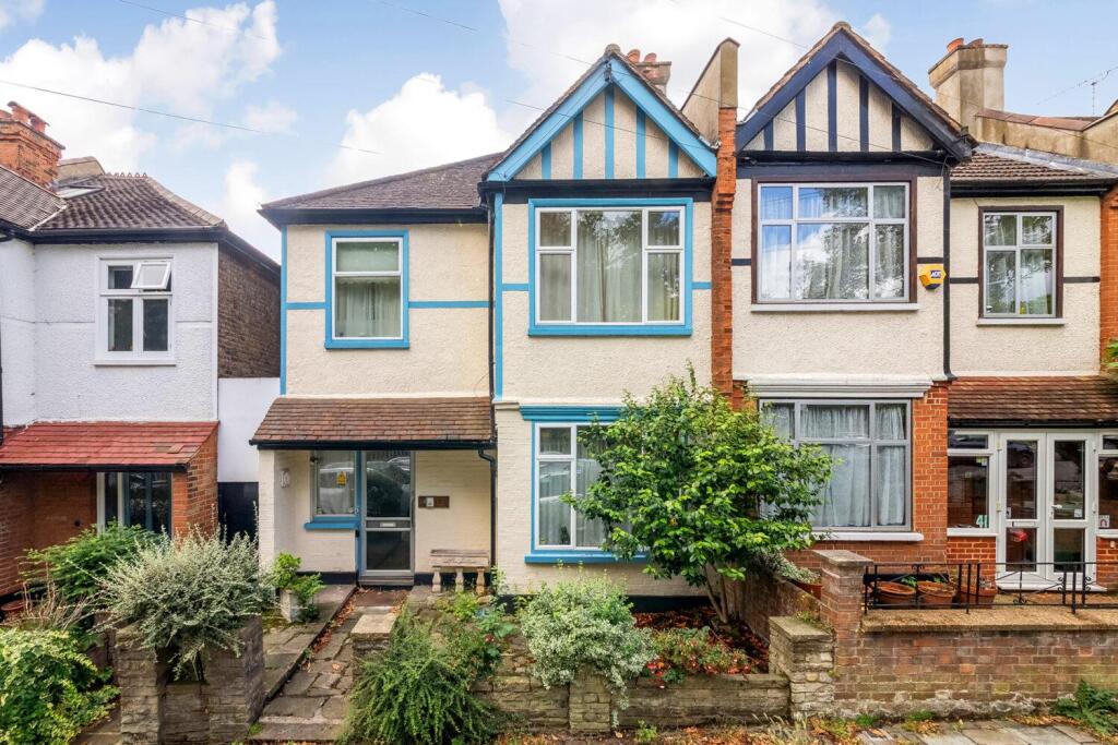 Main image of property: Brockwell Park Gardens, London, SE24