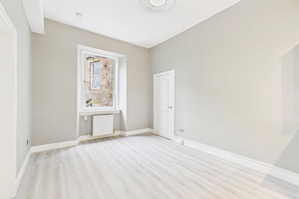 Apartment in Edinburgh - View 3