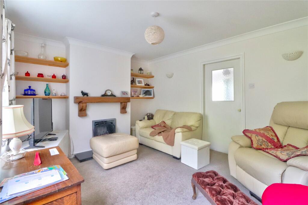 Peperharow Road, Godalming, Surrey, GU7 photo 3