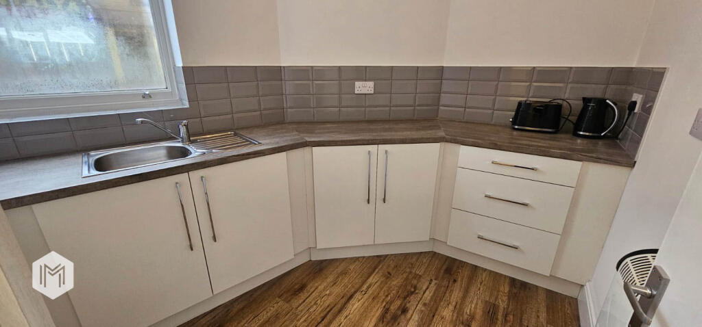 Additional image 32 of Colne Road, Burnley, BB10 1DU