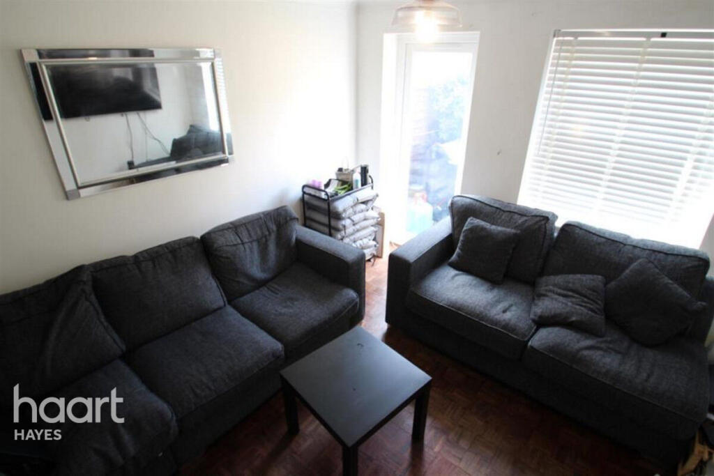 Main image of property: Sharpness Close, Hayes