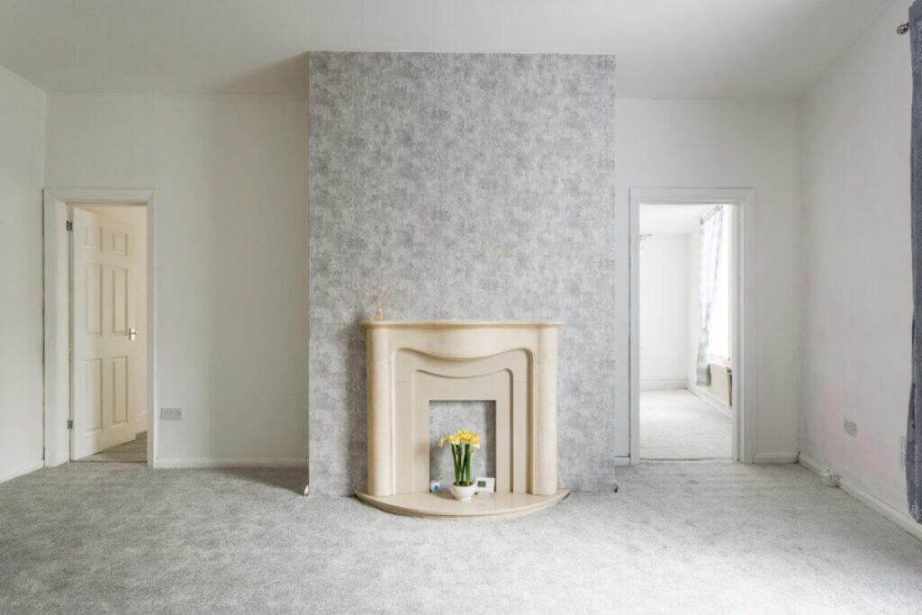 Apartment in South Tyneside, West Harton - View 2