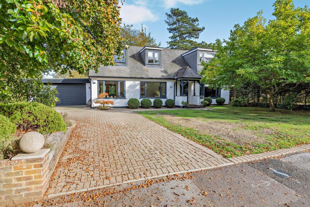 4-bed detached on 21 Greystone Park, Sundridge, Sevenoaks, Kent, £1,295,000