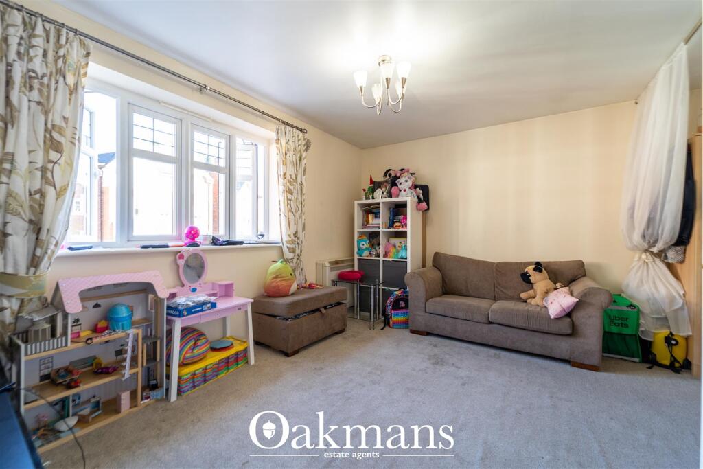 Cardinal Close, Birmingham, B17 photo 3