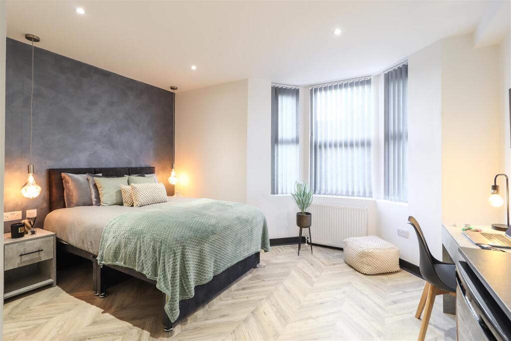 Apartment in Coventry, West Midlands - View 2