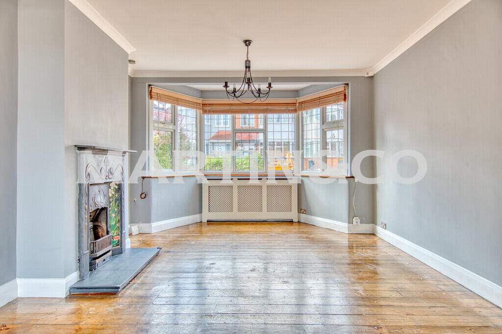 House in London - View 5