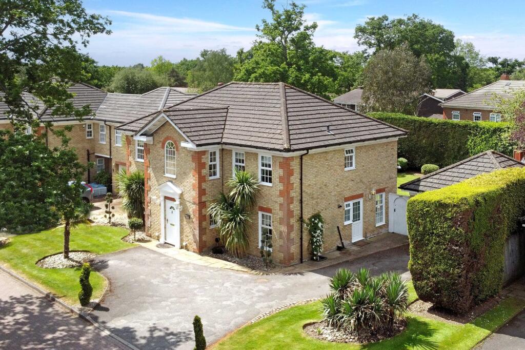 Main image of property: Elmwood Park, Gerrards Cross, Buckinghamshire, SL9