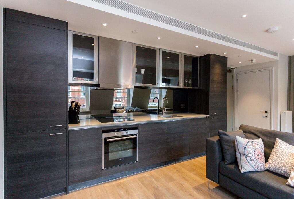 Apartment in London - View 3