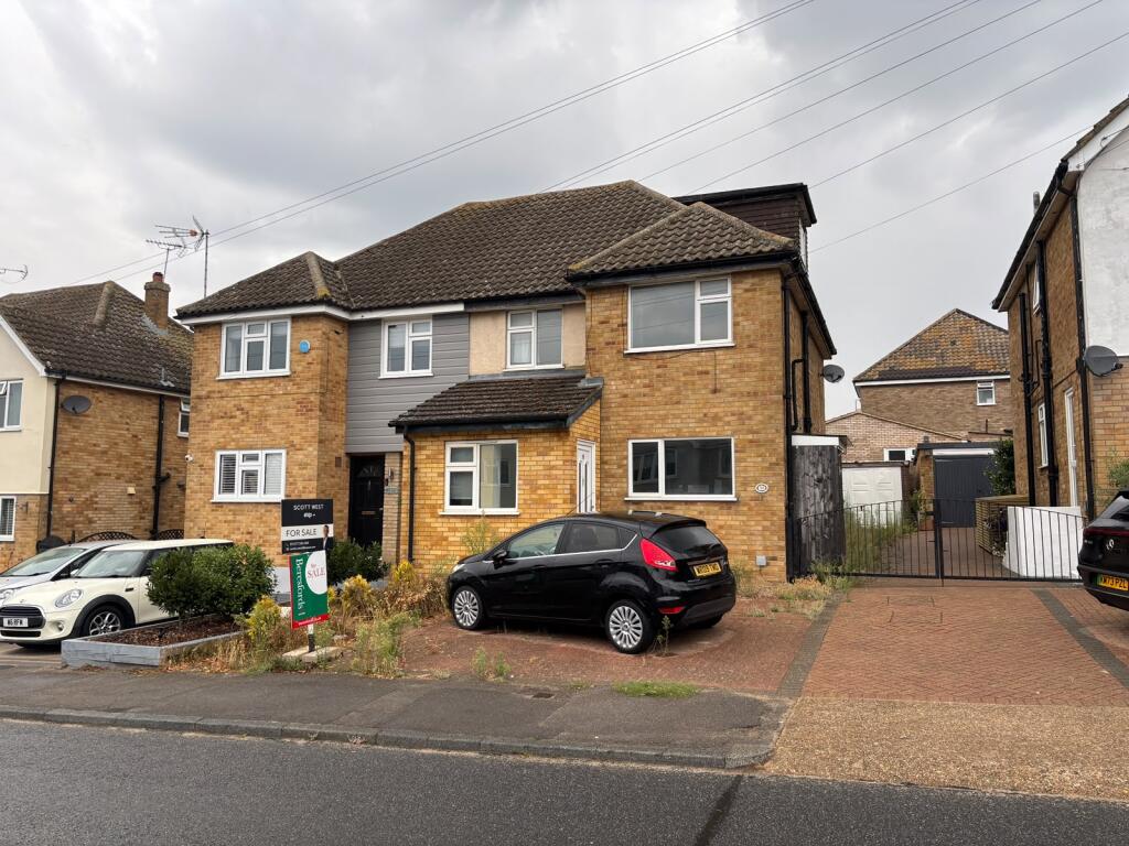 Main image of property: 58 Upland Road, Billericay, Essex CM12 0JS
