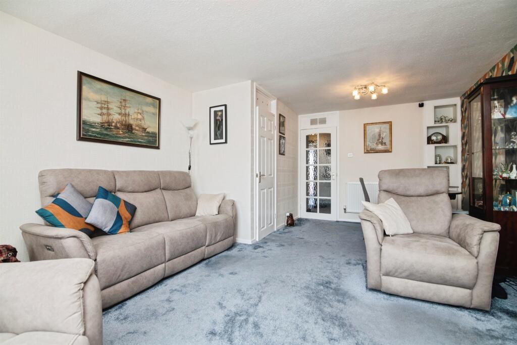 House in Sandwell, West Midlands - More