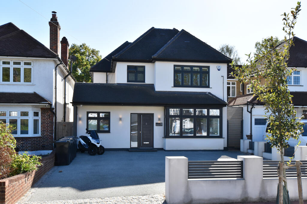 Main image of property: Hayes Chase,West Wickham BR4