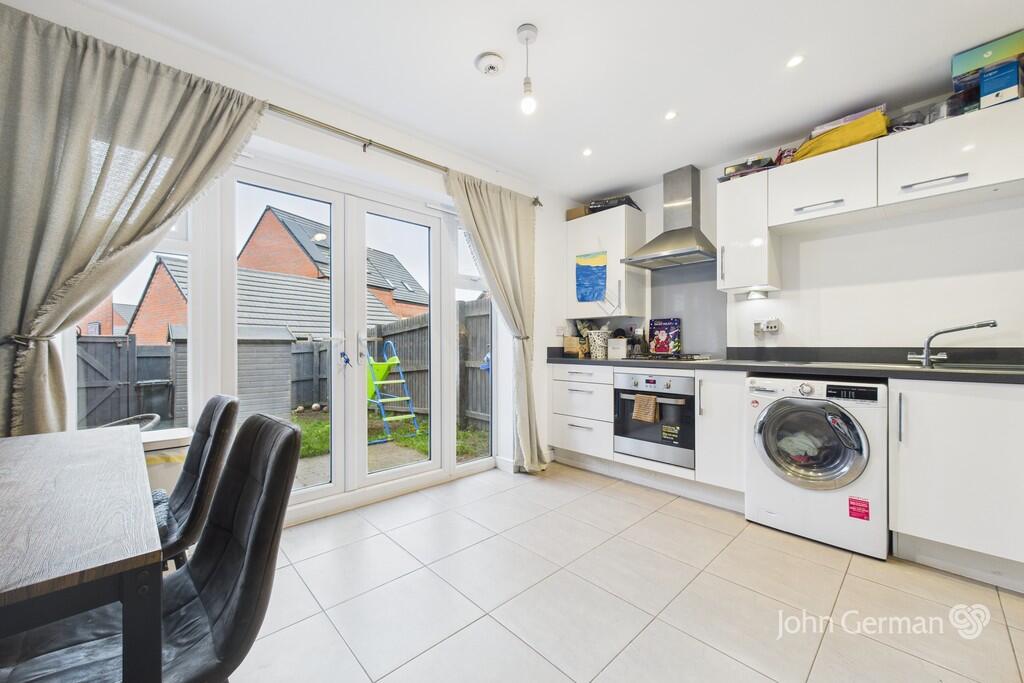 Francome Drive, Uttoxeter photo 2