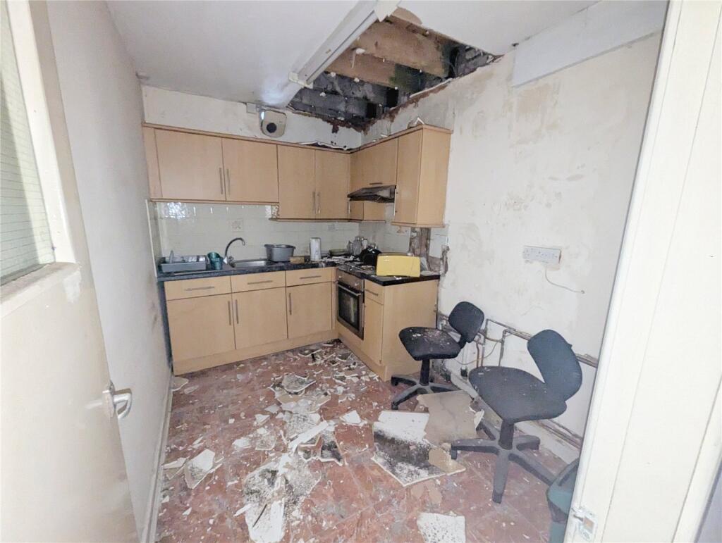 Apartment in Liverpool, Wavertree - View 4