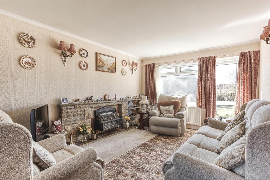 Bannels Avenue, Littleover, Derby photo 4