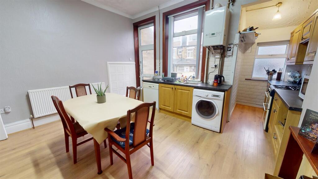 Additional image 3 of Beckside Road, Bradford