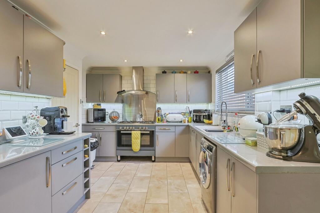 Additional image 3 of King John Avenue, BEARWOOD, Bournemouth, Dorset, BH11