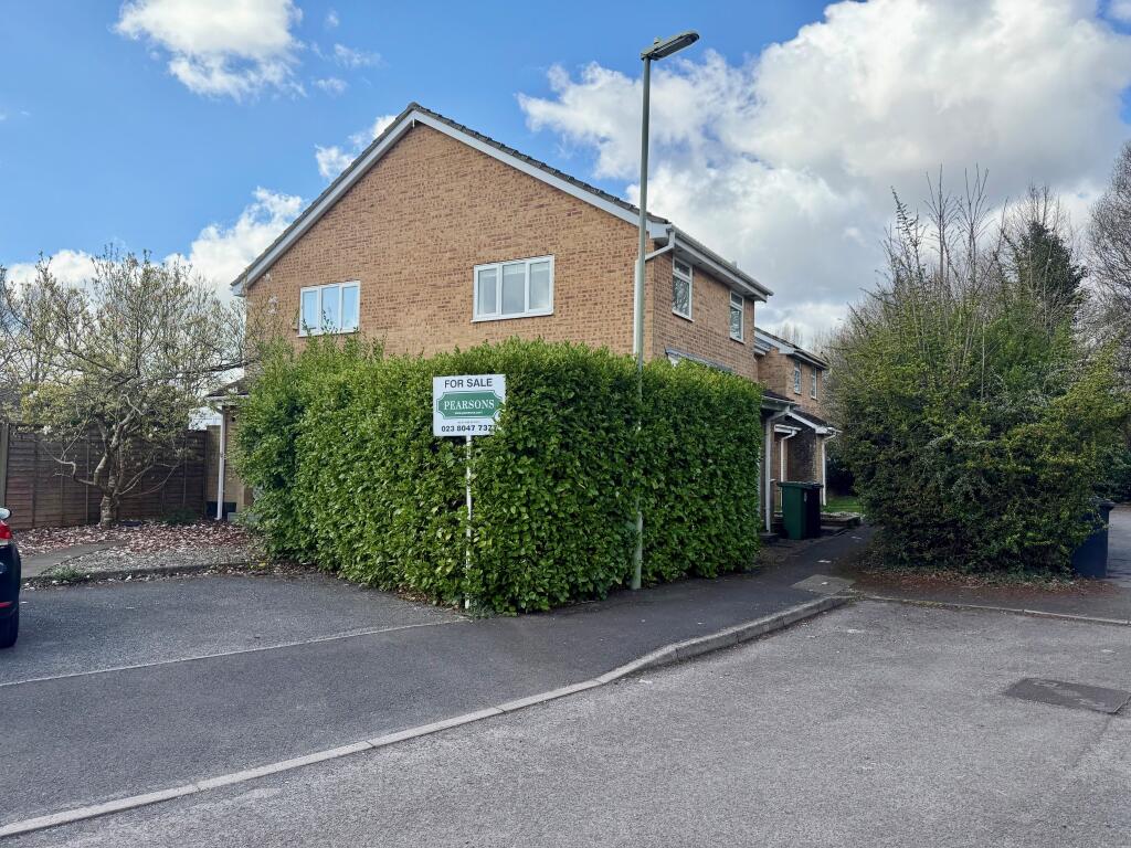 Main image of property: Hedge End, Southampton