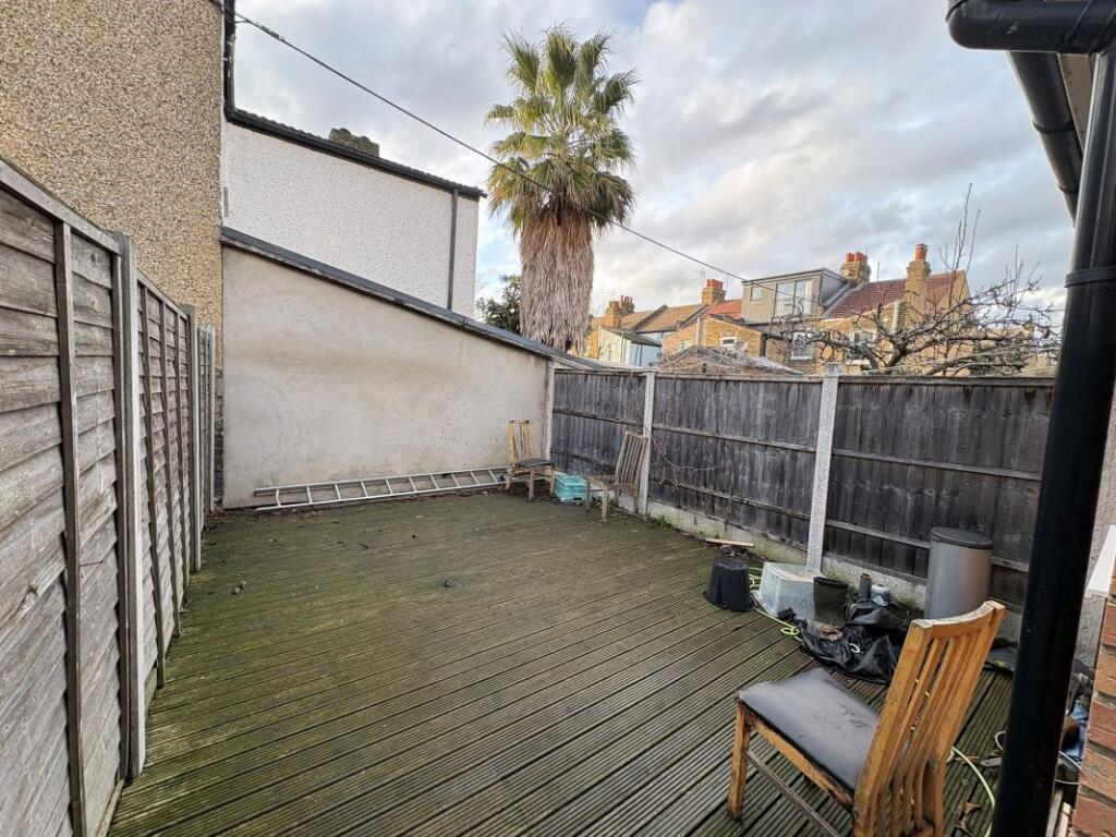 36 Edinburgh Road, London, E13 9HS photo 2