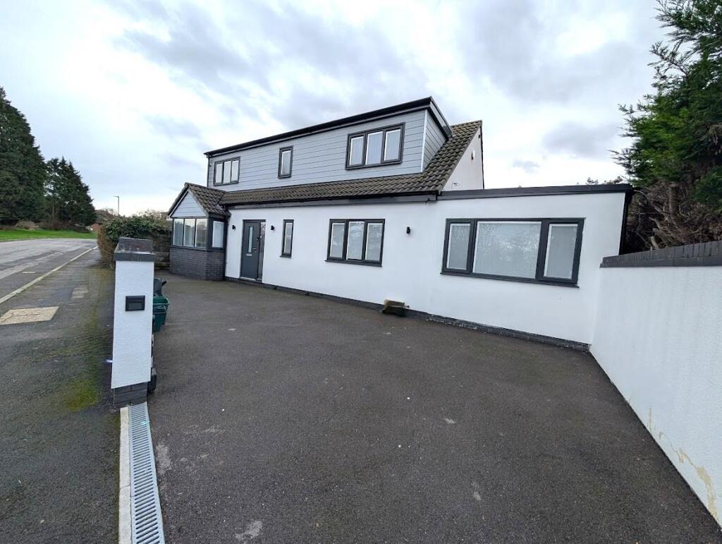 Main image of property: Clare Walk, Thornbury, Bristol