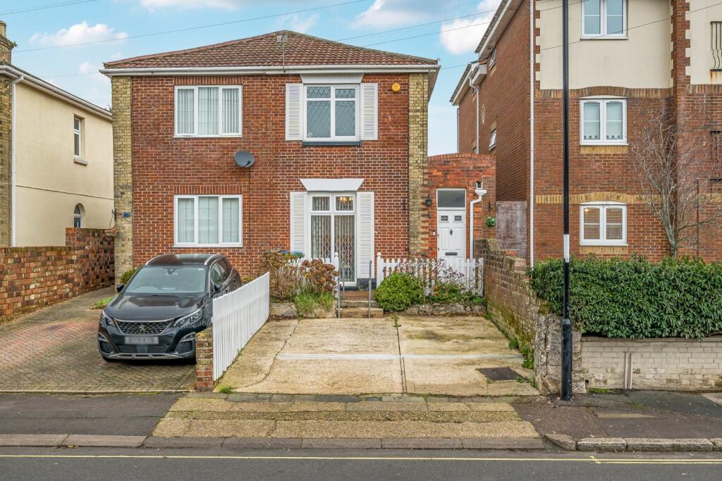 Main image of property: Millbrook Road East, Freemantle, Southampton, Hampshire, SO15