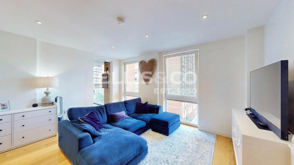 Apartment in Southall - View 4