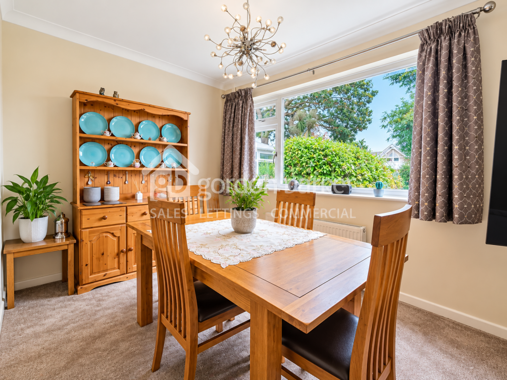 Lavender Way, Broadstone photo 4