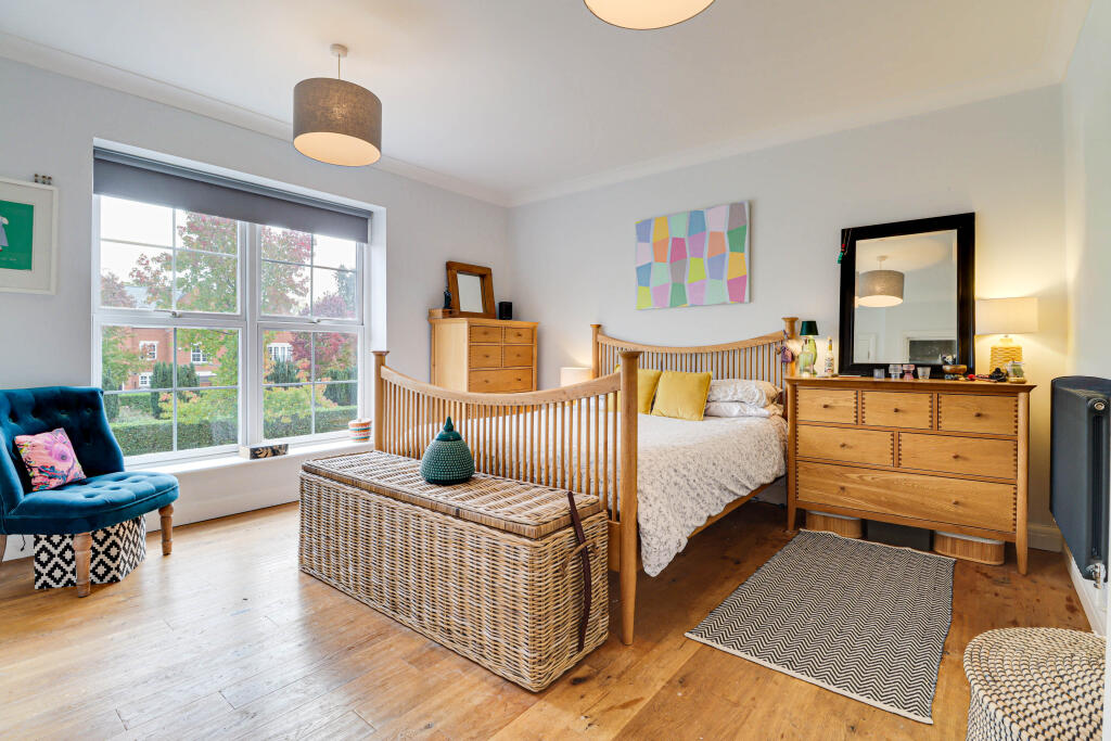 Additional image 13 of Beningfield Drive, London Colney, AL2