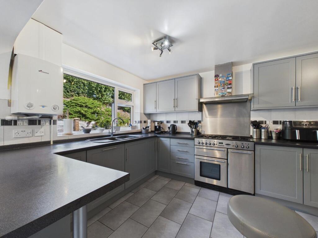 House in Tonbridge - View 5