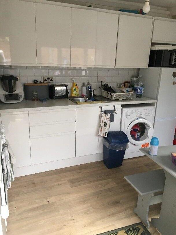 Apartment in London, Duckett's Green, Harringay - View 2