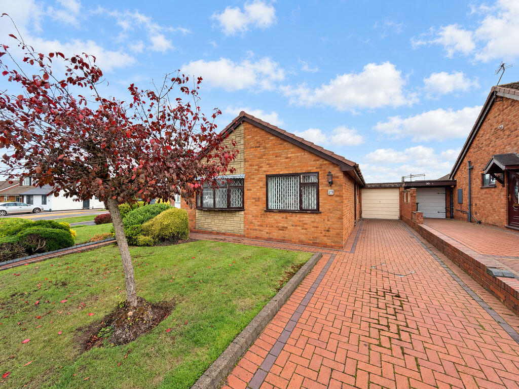 2-bed detached on Berwyn Grove, Cheslyn Hay, £240,000