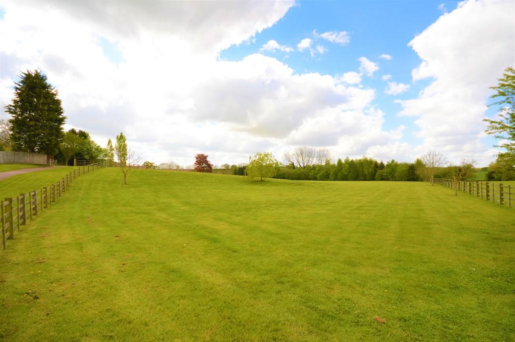 Stanion Road, Brigstock - View 2