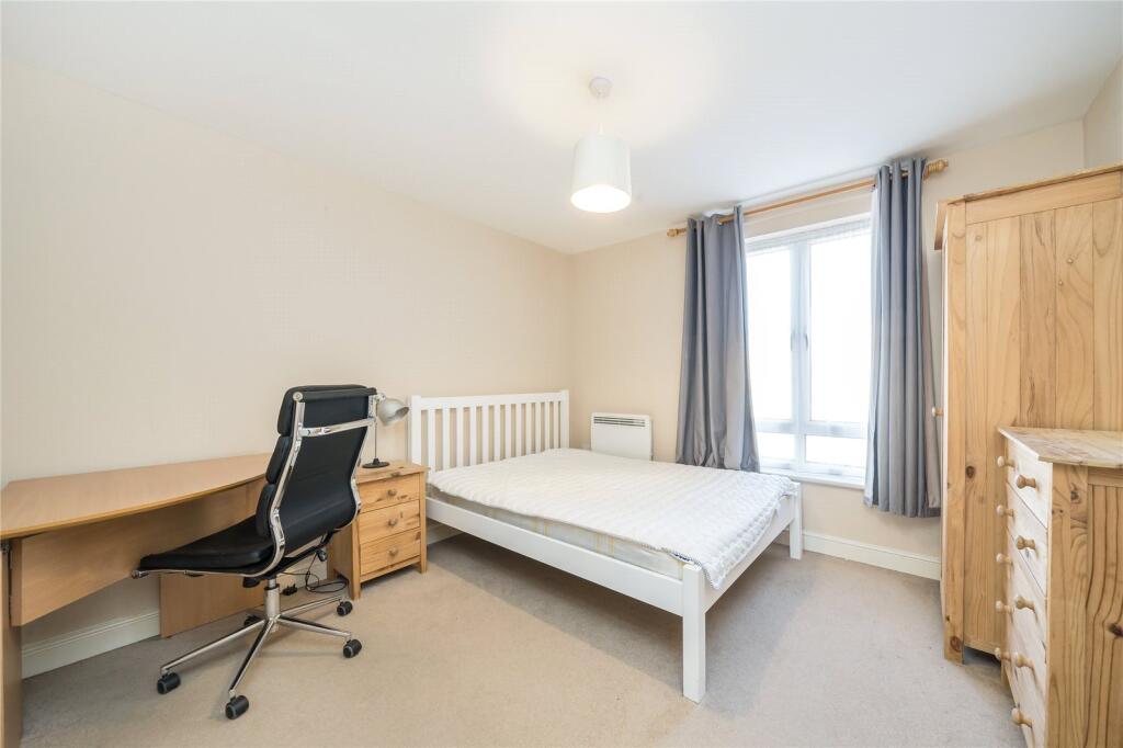 Apartment in London - View 5