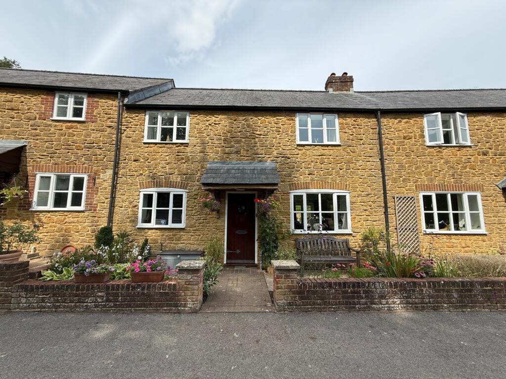 Lake Mews, Barwick Park, Yeovil, Somerset, BA22 9TB