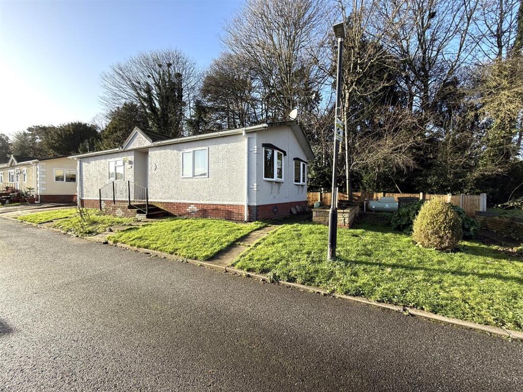 Main image of property: Lower Lodge Residential Mobile Home Park, Rugeley Road, Armitage, Rugeley, Staffordshire