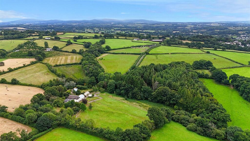 4-bed detached on Hatherleigh, Okehampton, £1,000,000